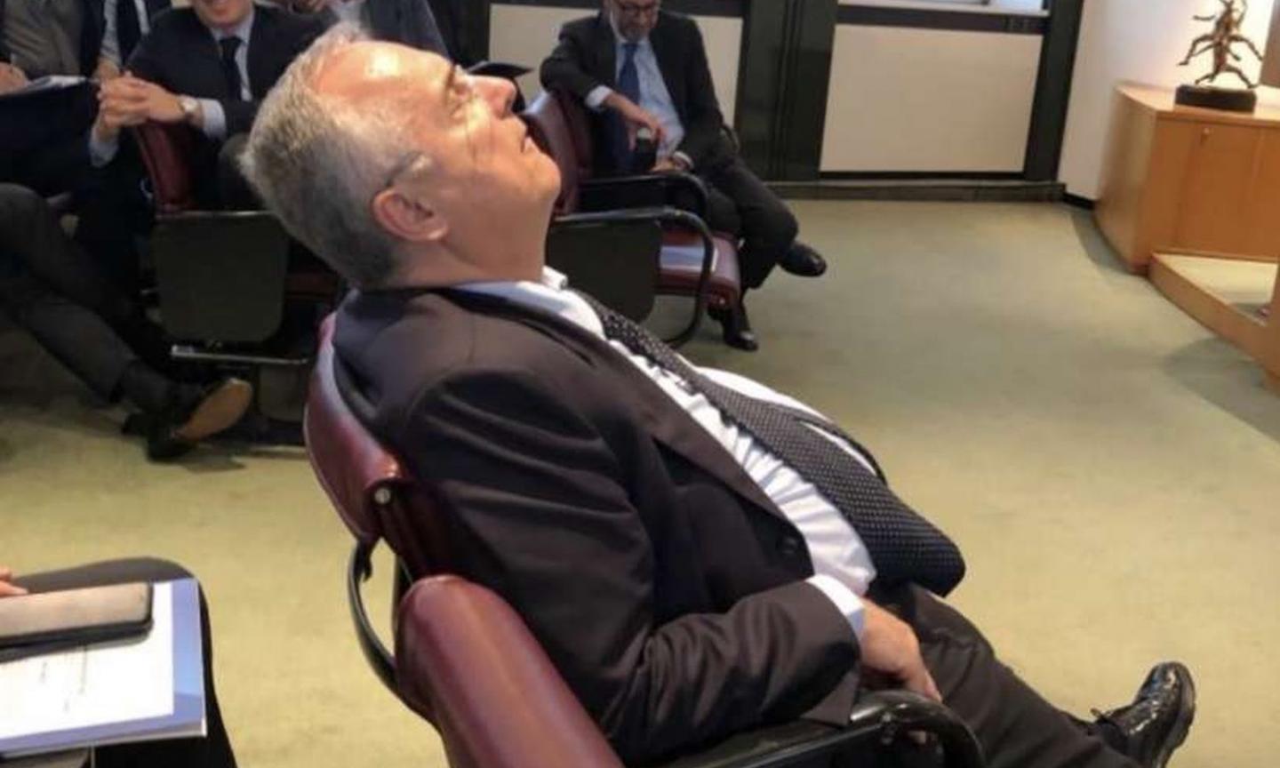 Photo: Lazio president falls asleep at Serie A assembly meeting