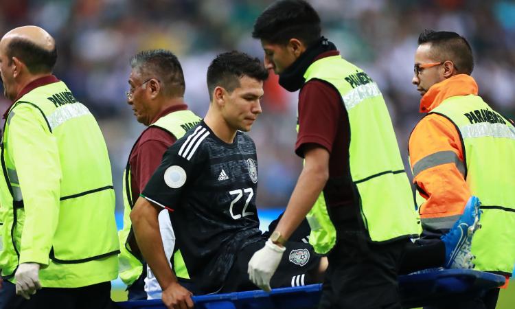 Napoli, ansia Lozano: esce in barella durante Messico-Panama