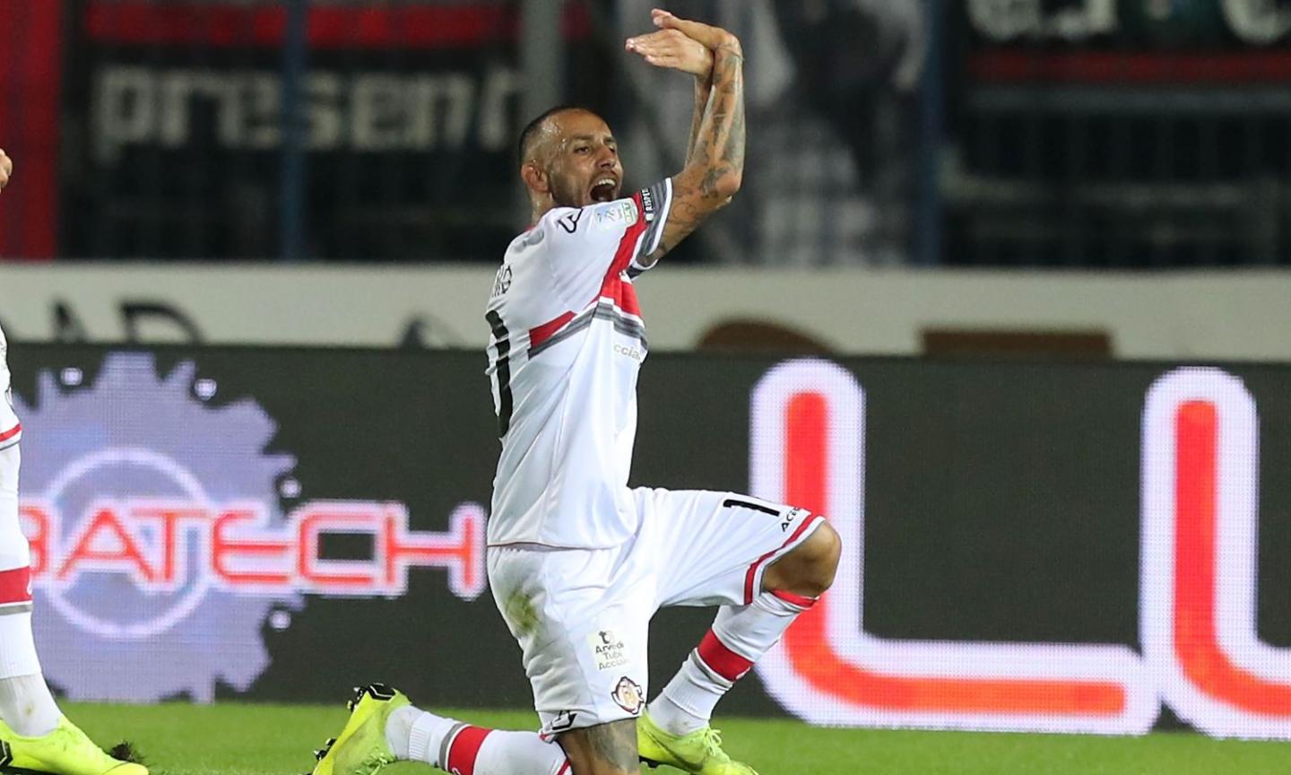 Cosenza-Cremonese, le formazioni ufficiali: Kanouté sfida Ciofani