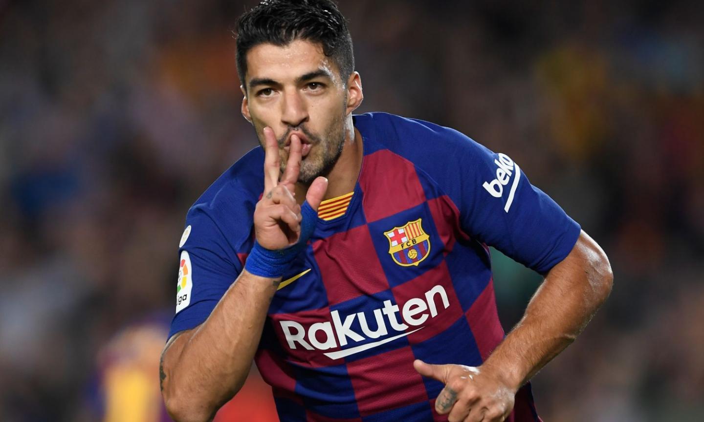 Barcellona: Suarez andrà via, tre alternative