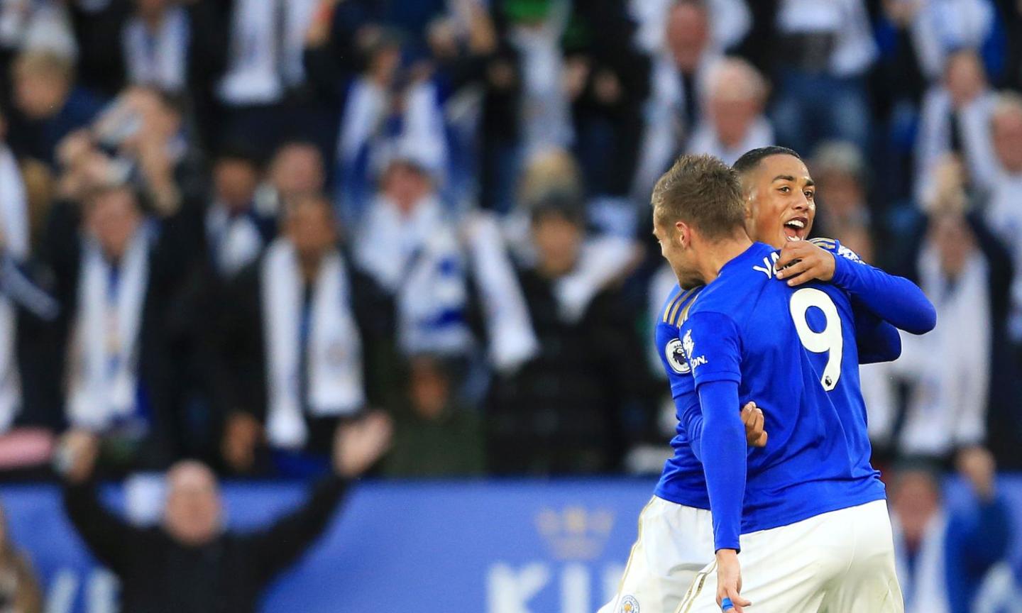 Premier League: il Leicester vince 9-0 sul campo del Southampton ed è secondo