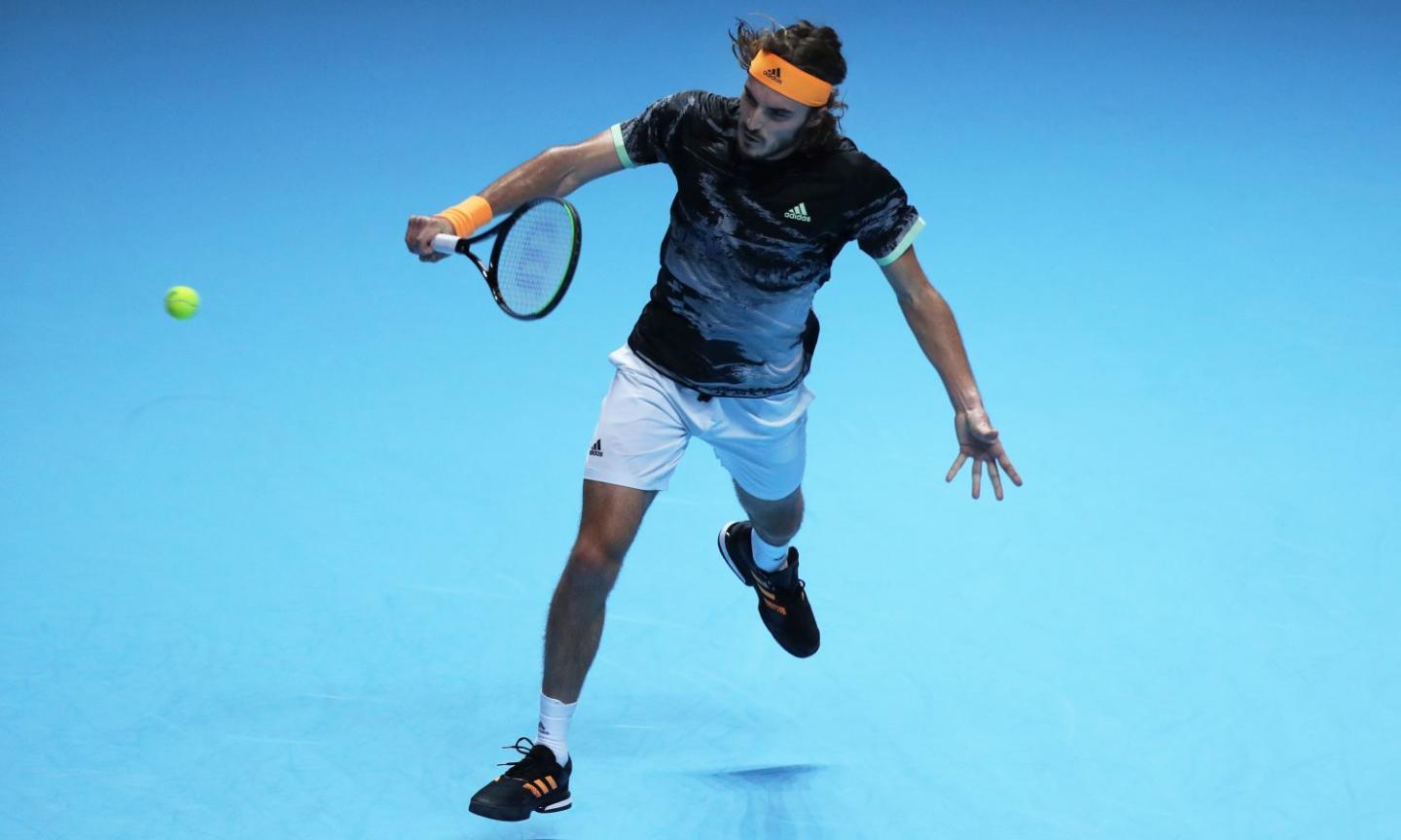 Tennis: Tsitsipas trionfa alle Finals ATP di Londra VIDEO