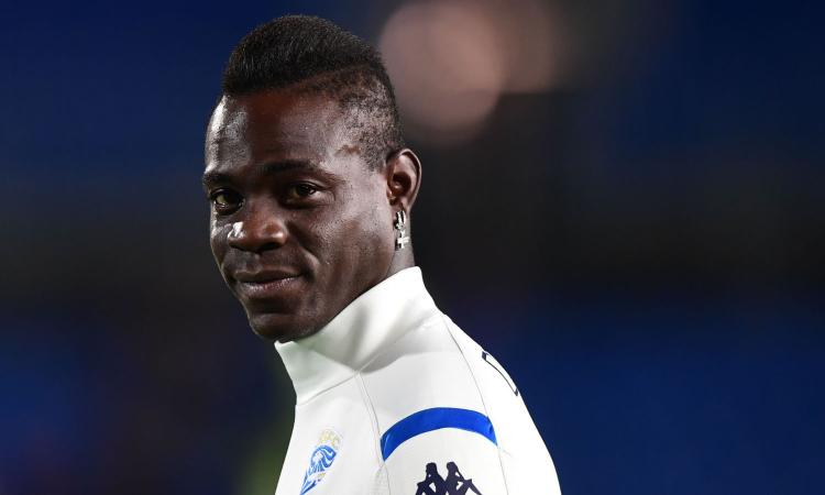 Balotelli, a processo l’avvocato della ragazza che lo accusava di stupro: 'Mi compro una Ferrari gialla e una blu'