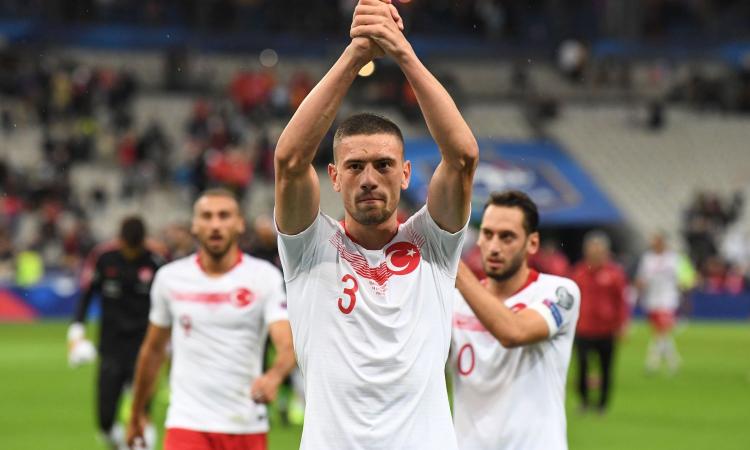 Juve, c'è la fila per Demiral: l'Arsenal sfida il Milan e prepara l'offerta, le cifre