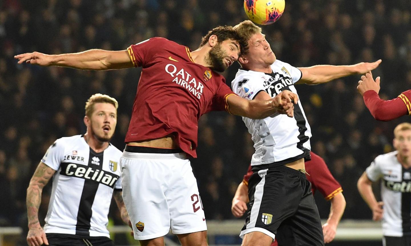 Sprocati e Cornelius fermano la Roma: 2-0, il Parma riparte