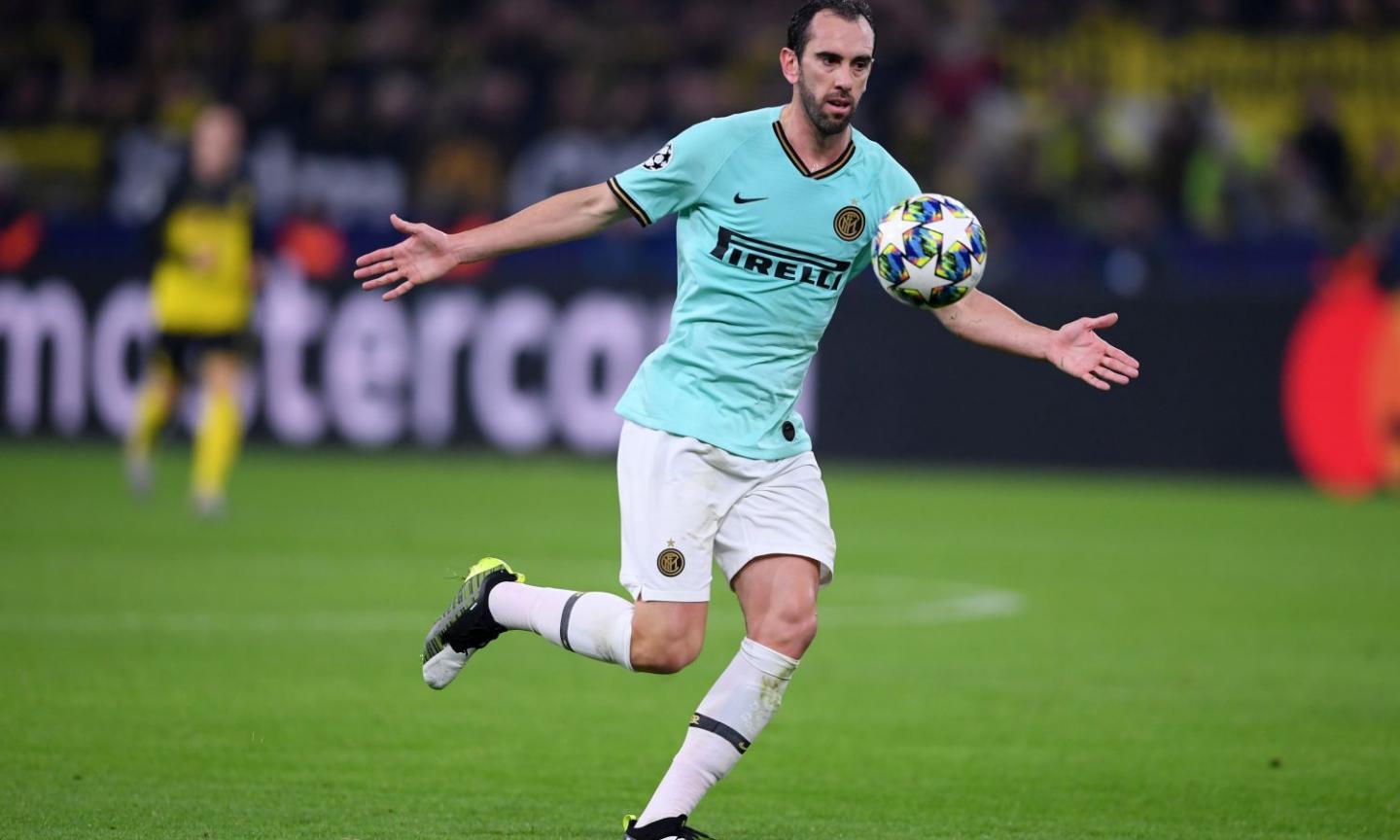 Inter, finalmente Godin: chance da titolare per l'ex Atletico Madrid 