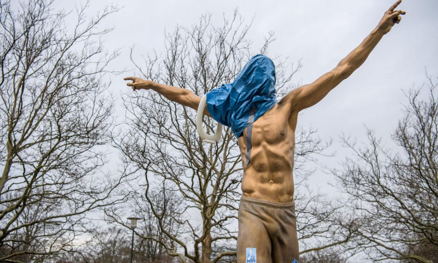 Malmo: raccolta firme per spostare la statua di Ibra