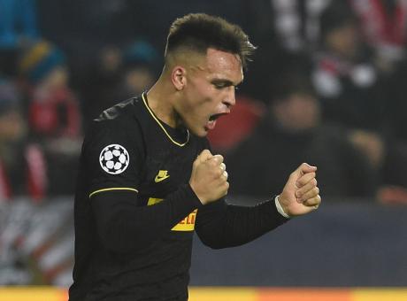 Manchester Utd, sfida al Barcellona per Lautaro: che offerta!