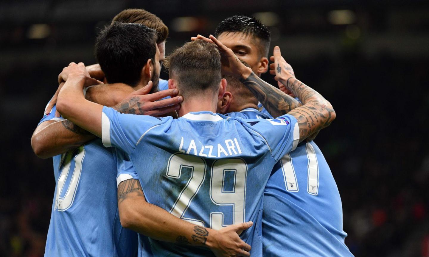 La Lazio vince contro il Milan a San Siro dopo 30 anni ed è quarta: 2-1. Crisi Pioli: Champions a 8 punti