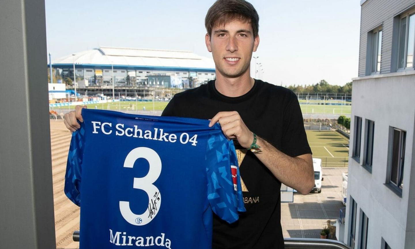 Schalke: c'è la scelta per Miranda 