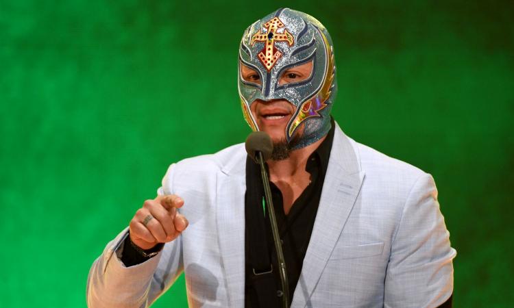 La stella WWE Rey Misterio dedica una VIDEO a Milinkovic-Savic: 'Sei un sergente in campo!'