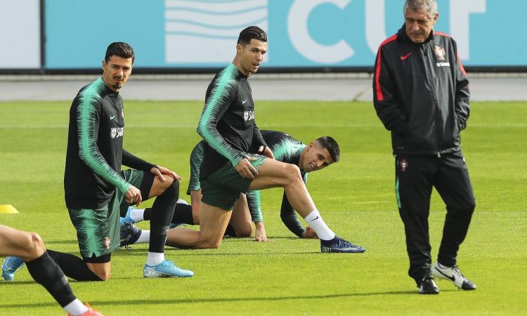 Photo: Despite Sarri’s injury claims, Ronaldo trains with Portugal 