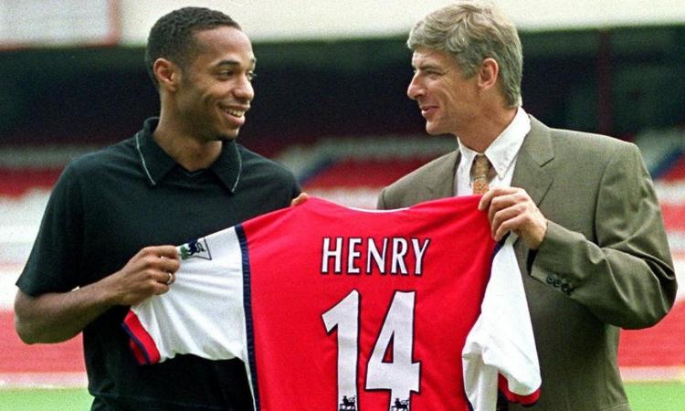 L'addio alla panchina del re degli 'Invincibili': i segni di Wenger sulla storia del calcio inglese