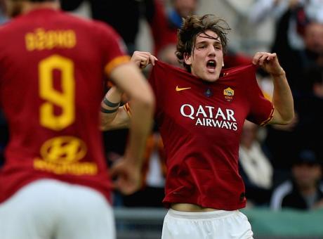 Roma Mamma Zaniolo Nicolo Sconvolto Per La Morte Di Maradona Vuole Gli Europei Sul Rientro Serie A Calciomercato Com