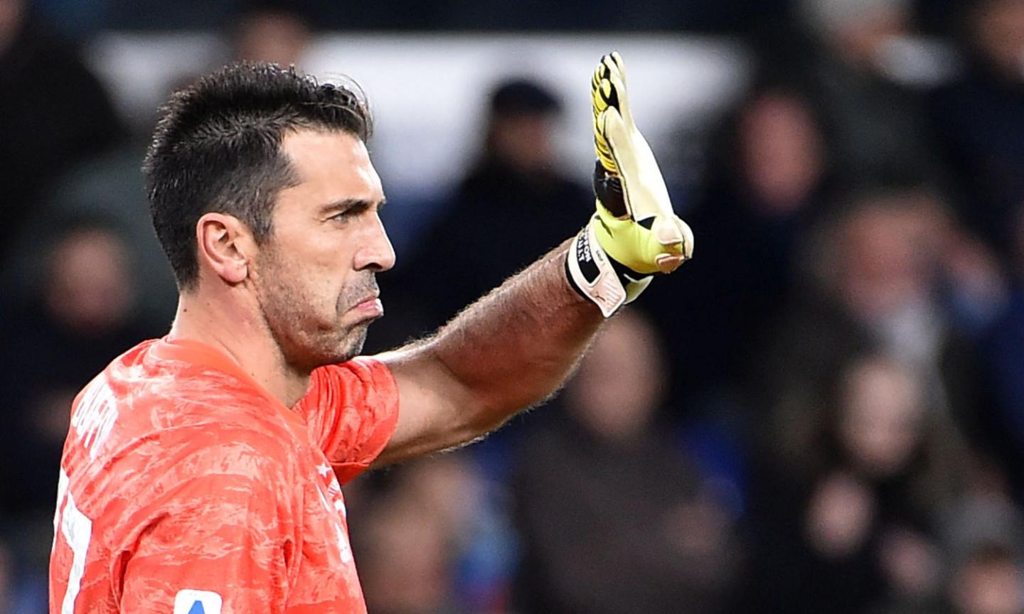 Juve, Buffon: i record non hanno età, le migliori parate VIDEO