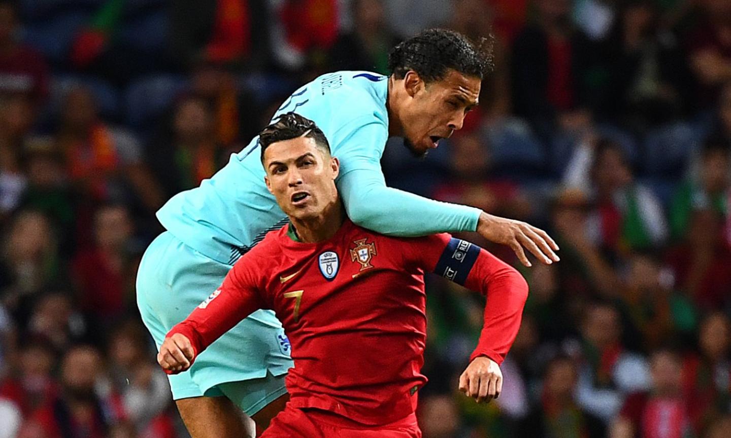 La sorella di Ronaldo a Van Dijk: 'Frustrato! Ti ha sempre battuto, non puoi sederti al suo stesso tavolo...' 