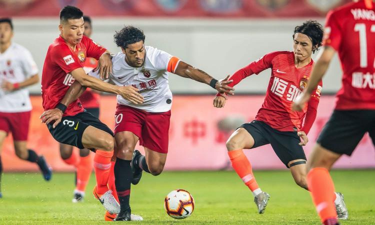 Hulk lascia la Cina: i rumors su Juve e Milan