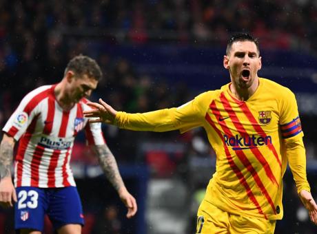 Messi batte l'Atletico e riporta il Barcellona in vetta. Non è da Pallone d'Oro, ma è due spanne sopra Ronaldo