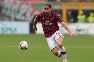 Watch Fenerbahce Fans Display Banner For Ac Milan Outcast