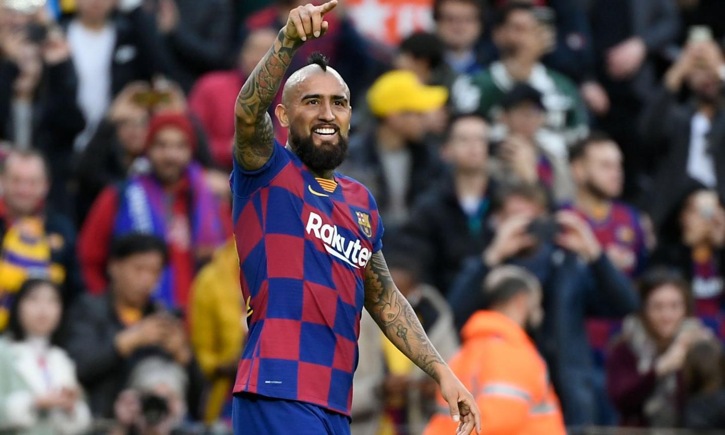 Barcelona manager Quique Setien blocks Arturo Vidal exit?