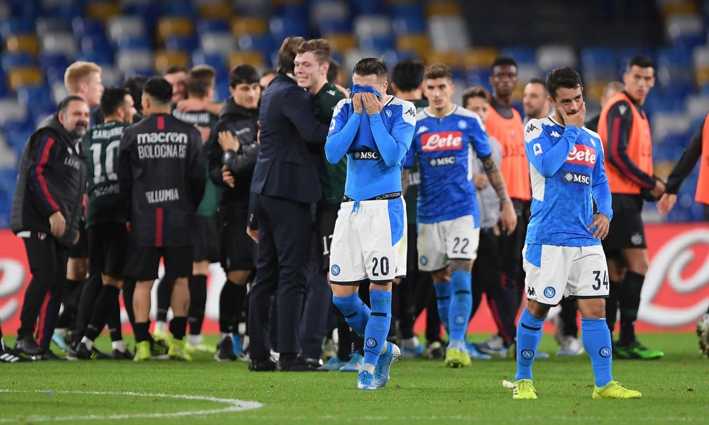 Napoli-Bologna: altro disastro per Ancelotti e nel finale Var decisivo. GUARDA GLI HIGHLIGHTS