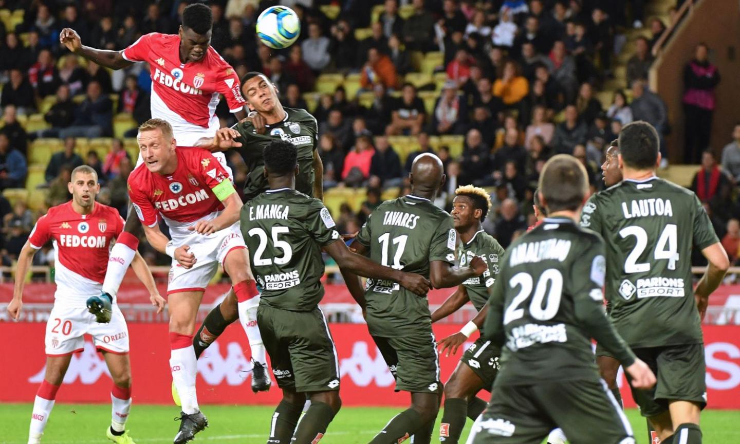 Monaco, 2 club di Premier su Badiashile