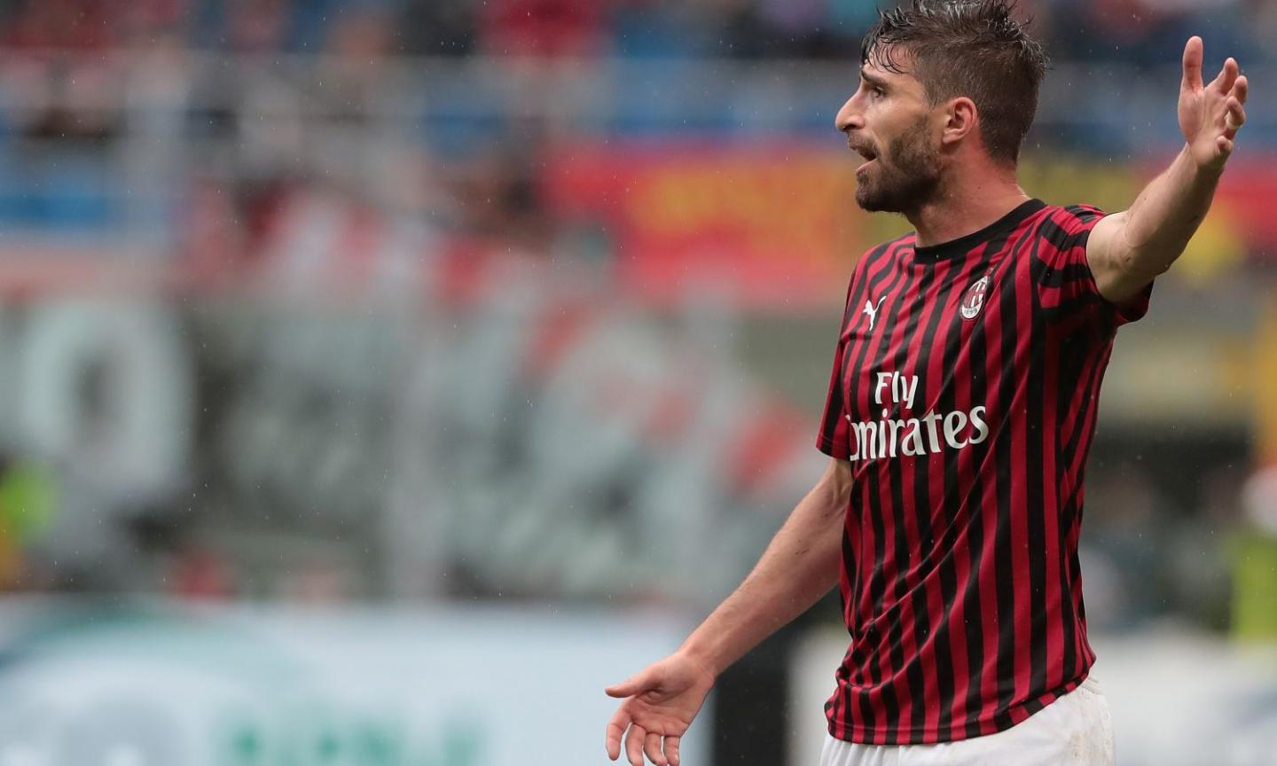 Borini's agent in talks with AC Milan; free transfer to Genoa possible