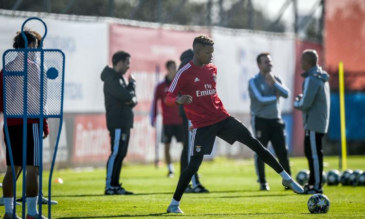 Nuno Gomes avverte il Milan: 'Florentino è davvero bravo'