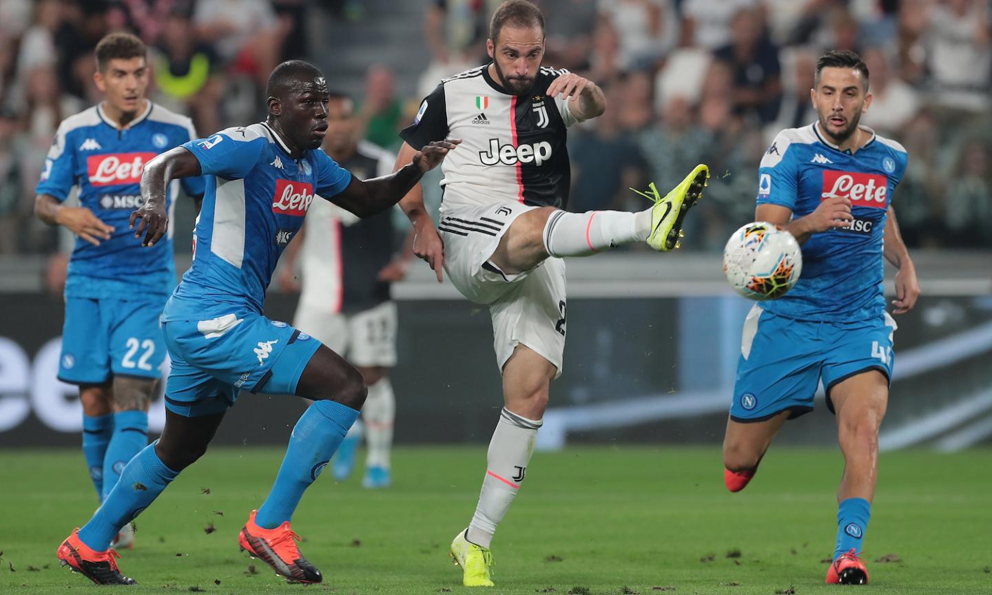 Higuain only wants Juventus: the latest on his contract renewal 