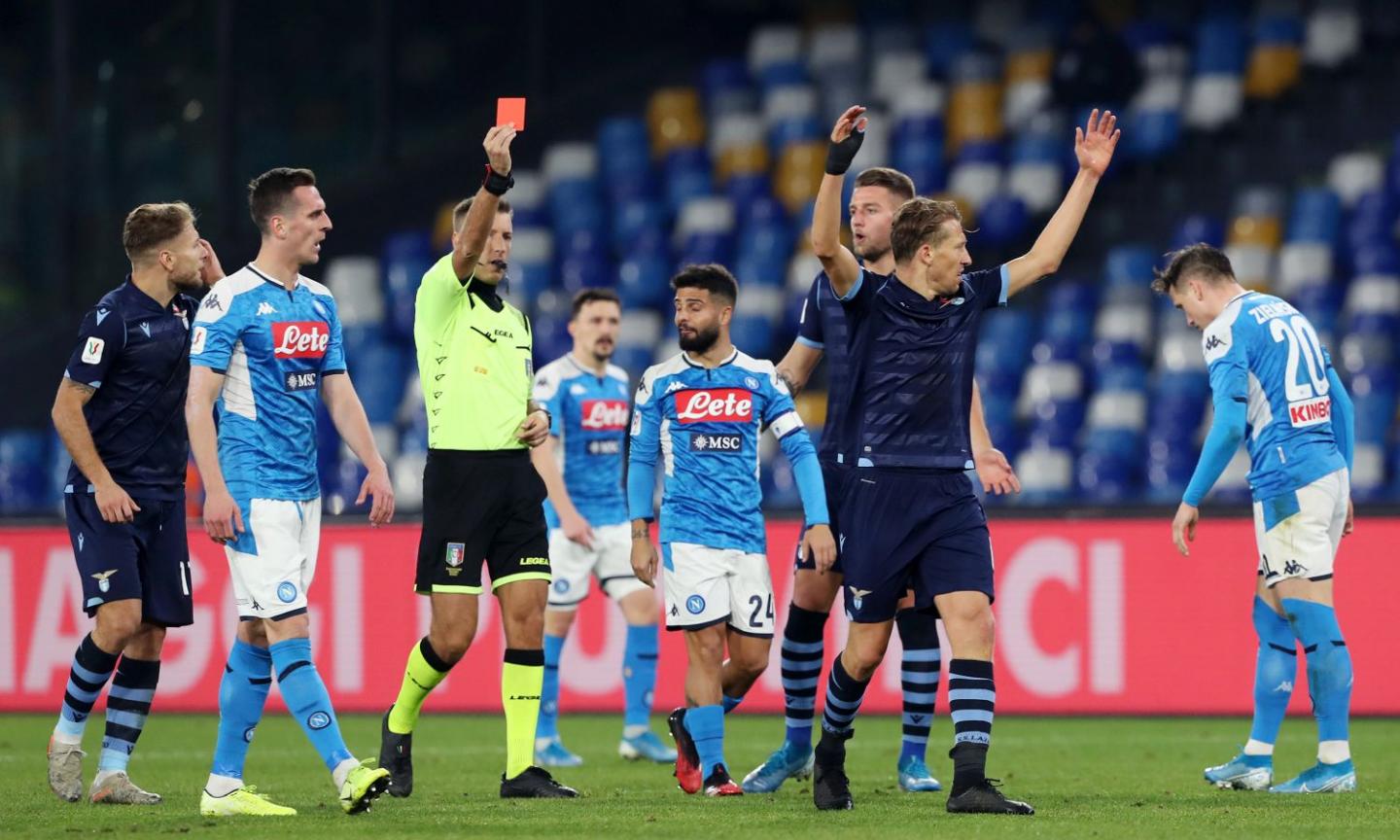 Napoli-Lazio, rivivi la MOVIOLA: espulsi Hysaj e Leiva, annullati gol a Immobile e Acerbi