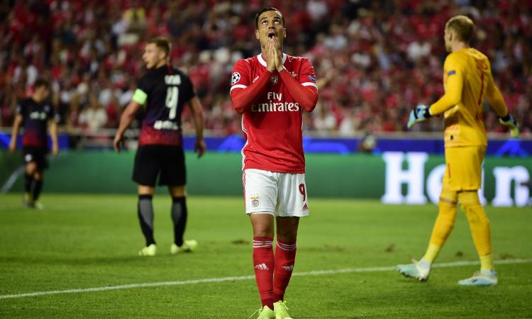 Lo spropositato giro di denaro intorno a Raul De Tomas