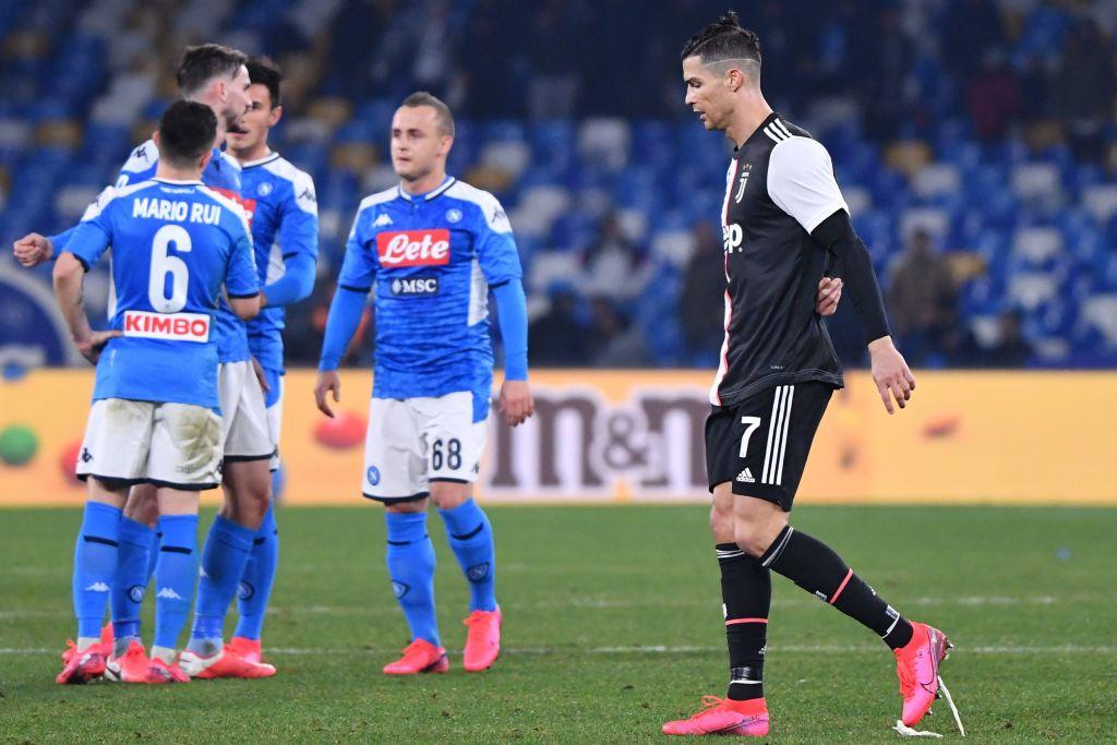 Juve Ko A Napoli Ronaldo Furioso Nello Spogliatoioprimapagina 