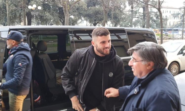 Cutrone alla Fiorentina: visite mediche VIDEO
