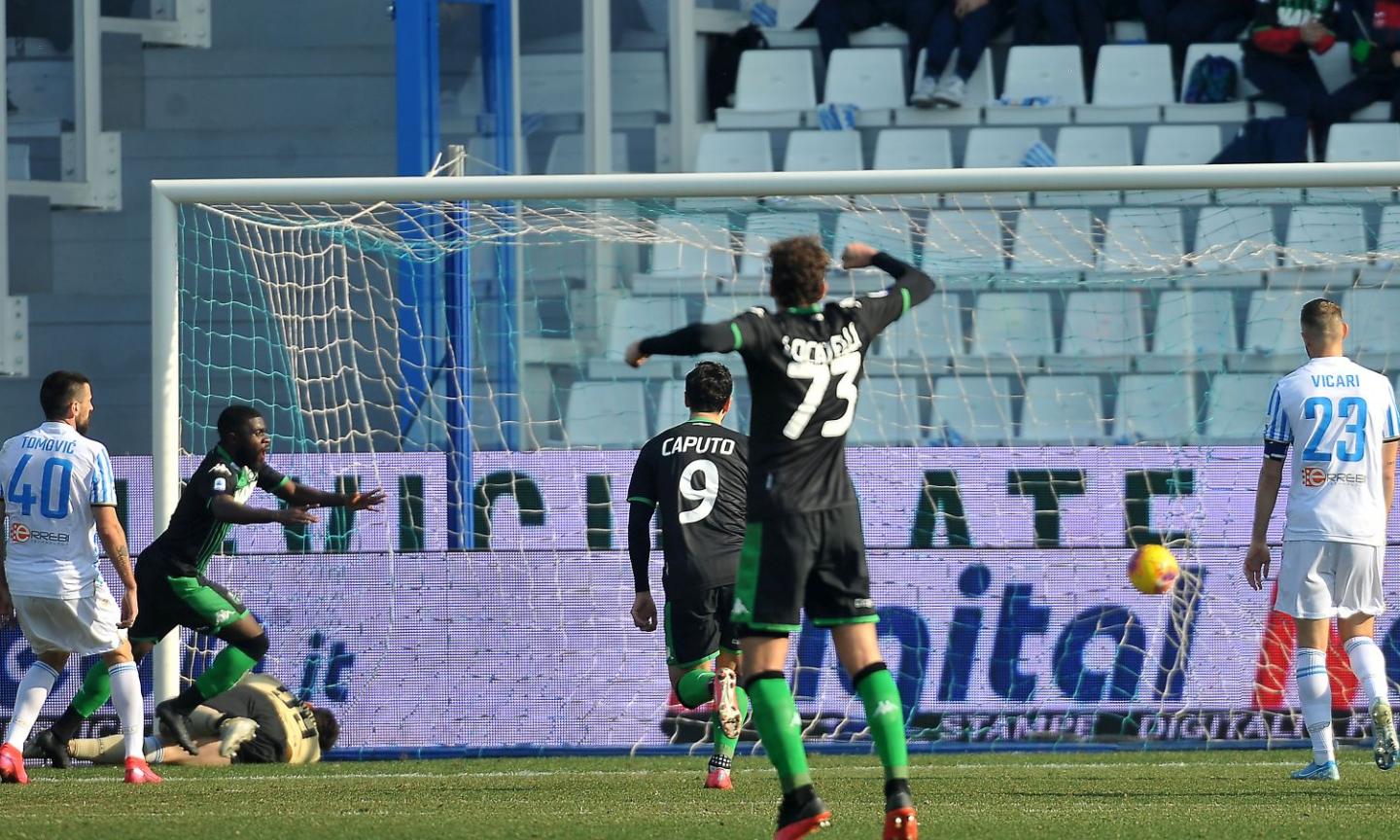 Adesso segna anche di testa! Boga regala la vittoria al Sassuolo allo scadere: ora Semplici rischia