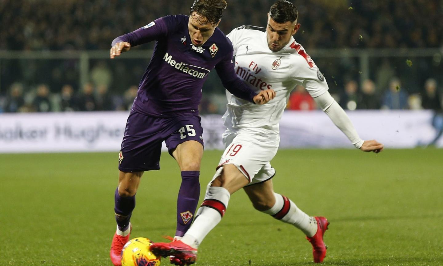 Milan, Theo Hernandez: protesta social per il rigore alla Fiorentina FOTO