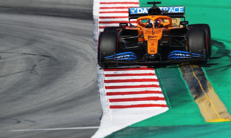 Coronavirus, la Formula 1 diventa virtuale: iniziativa per correre i Gran Premi cancellati