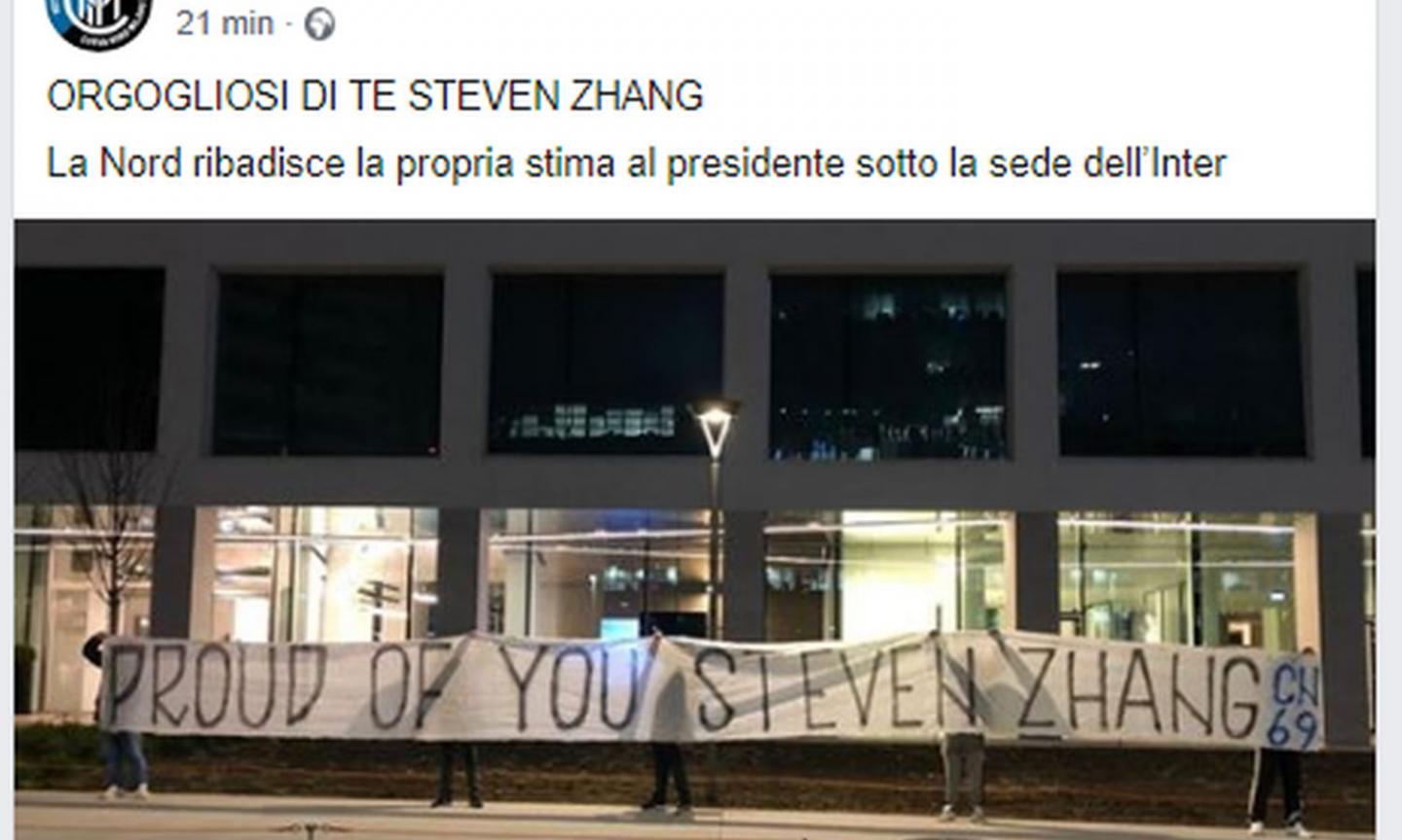 Inter, striscione sotto la sede: 'Orgogliosi di te, Steven Zhang' FOTO