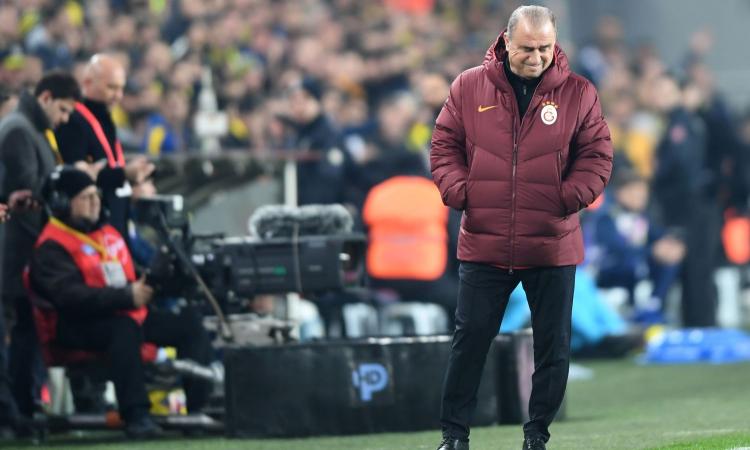 Coronavirus e sport: Formula 1, Carey: 'Mondiale a 15 gare'. Rinviata la Liga, Terim positivo