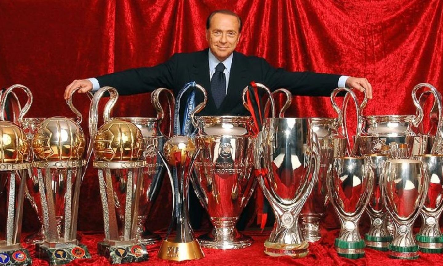 Berlusconi comprò il Milan 36 anni fa VIDEO