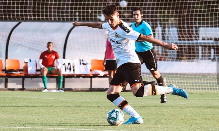 Alla ricerca del nuovo Kolarov: la Roma su David Ruiz, il Theo Hernandez del Valencia