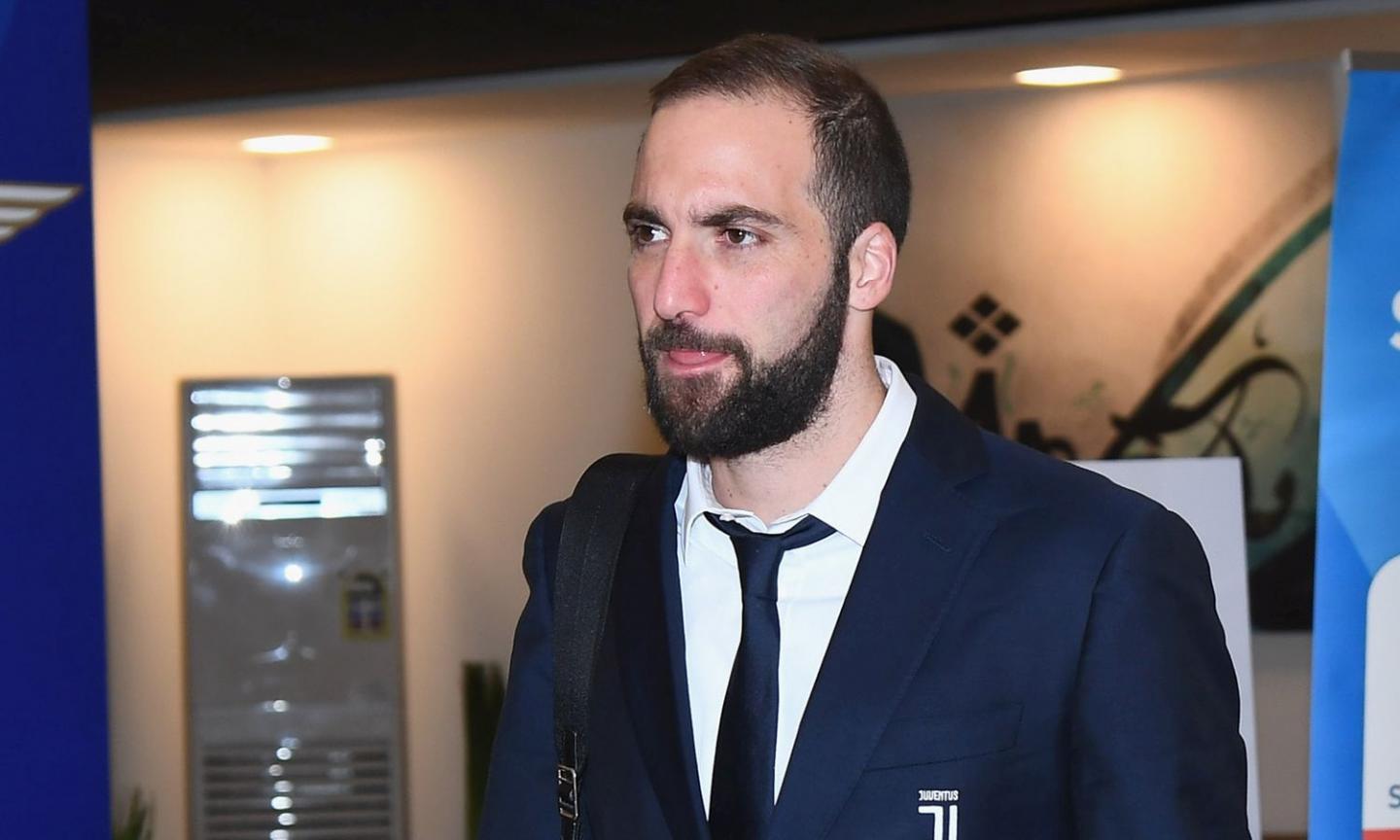 Juve, Higuain e Rabiot come Ibra? Si valuta il doppio tampone per chiudere in anticipo la quarantena