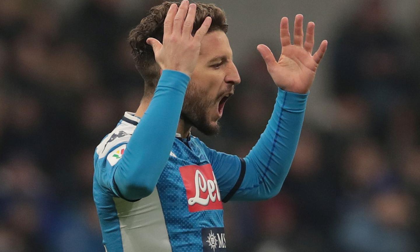 Napoli, ultimatum di De Laurentiis a Mertens: 7 giorni per decidere. L'Inter lo aspetta