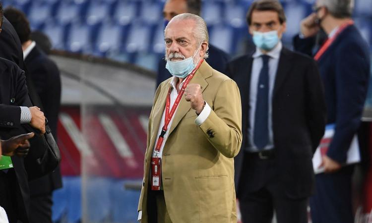 Here Naples: we are not leaving and the players are at home.  De Laurentiis sure: ‘We can’t move’.  Postponement with Juve officially requested |  First page