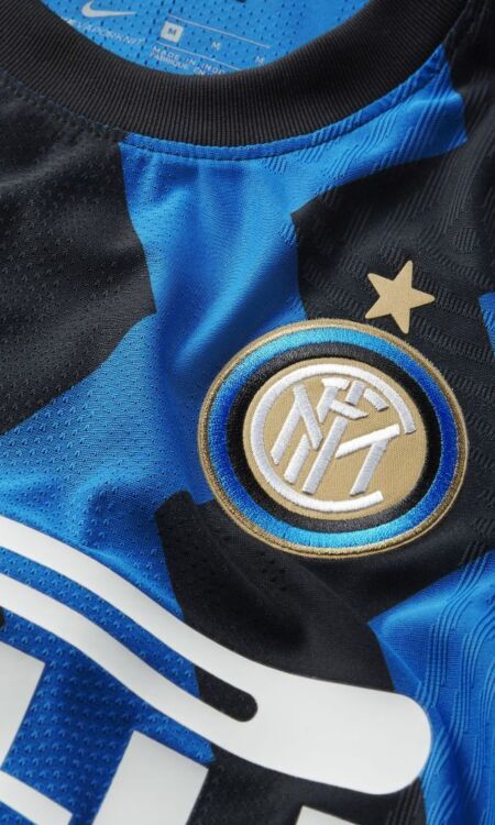 Inter, UFFICIALE la prima maglia 2020-21 a zig zag. Sarà usata già in  questa stagione, celebra Milano VIDEO, Primapagina