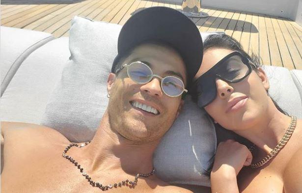 Juve, Ronaldo e il bagno in famiglia: 'Con loro è il massimo'
