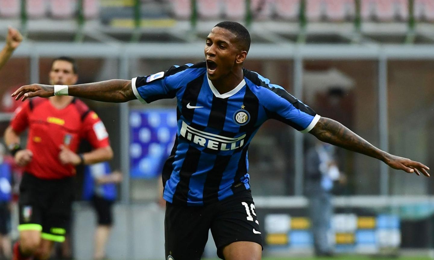 Inter, Ashley Young rivela: 'Potessi tornare al Watford, lascerei l'Italia in questo istante'