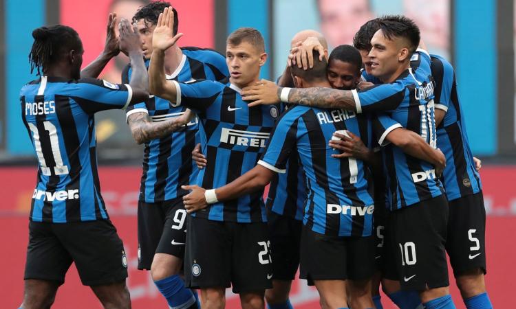 Goleada Inter a San Siro: 6-0 al Brescia, la Lazio è di nuovo a -4