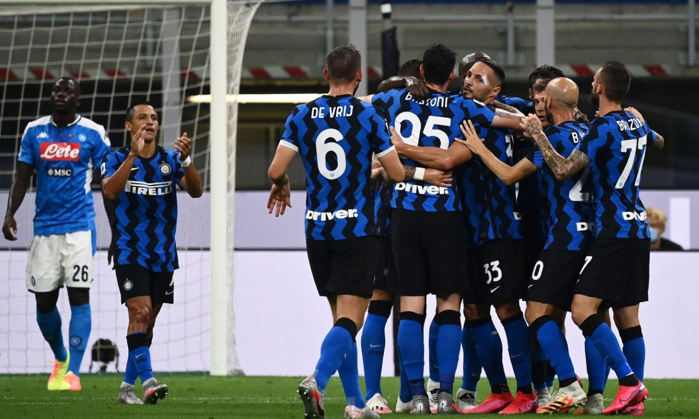 L'Inter ritrova Lautaro e il secondo posto: 2-0 al Napoli