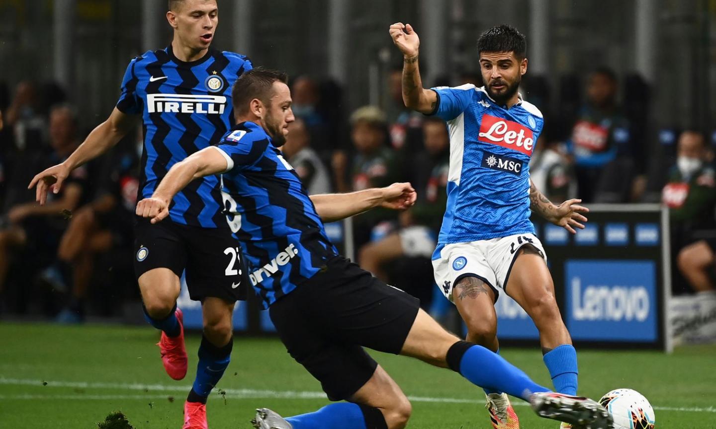 Inter-Napoli, rivivi la MOVIOLA: mani di Candreva, Insigne chiede un rigore