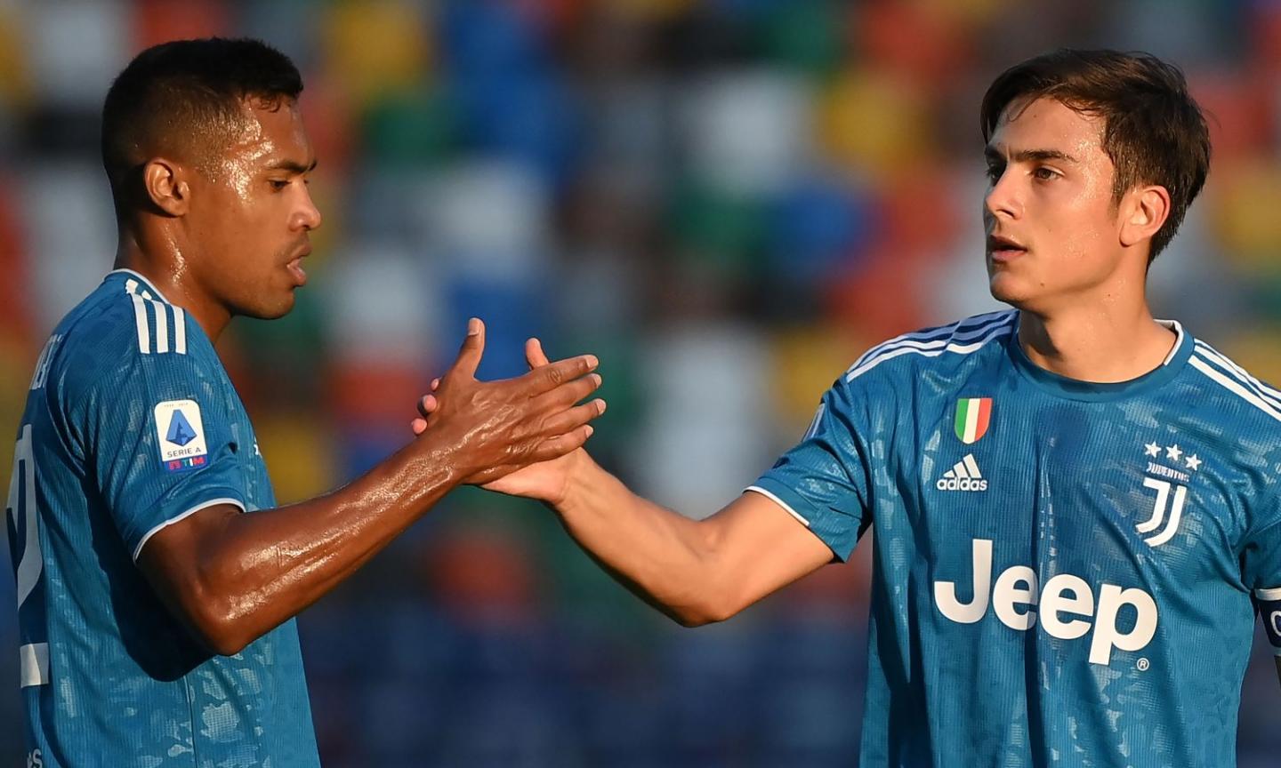 Juve, UFFICIALE: lesione muscolare per Alex Sandro, nuovi controlli tra 15 giorni. Dybala parzialmente in gruppo